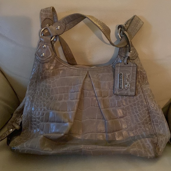 Authentic Coach Purse - Picture 5 of 10